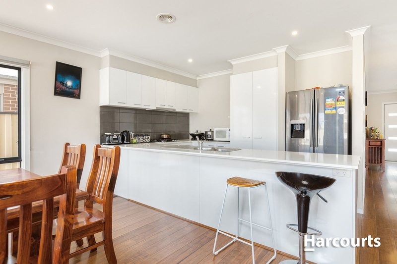 Photo - 33 Andretti Avenue, Lynbrook VIC 3975 - Image 3