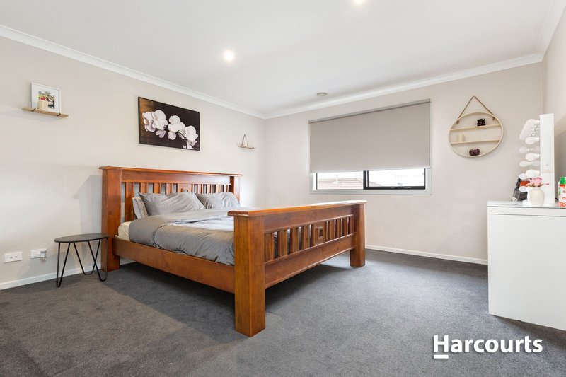 Photo - 33 Andretti Avenue, Lynbrook VIC 3975 - Image 7