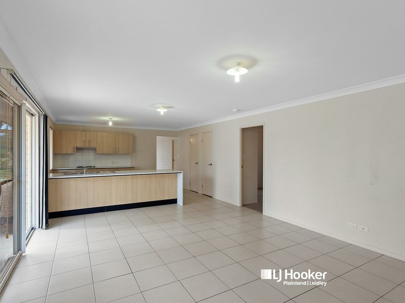 Photo - 33 Andrews Crt , Regency Downs QLD 4341 - Image 10