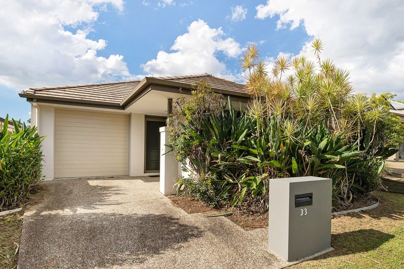 Photo - 33 Arnaldo Avenue, Augustine Heights QLD 4300 - Image 2