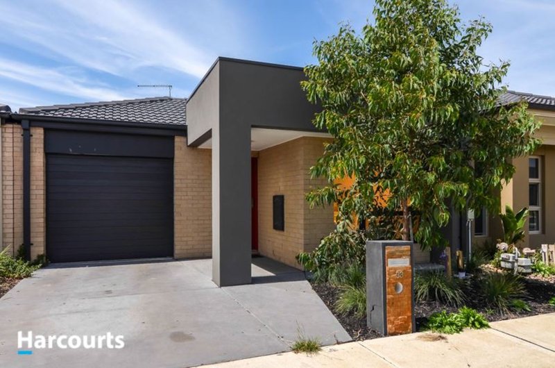 33 Artfield Street, Cranbourne East VIC 3977