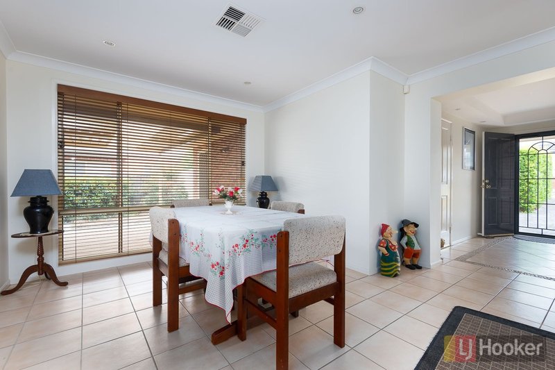 Photo - 33 Ashcroft Avenue, Casula NSW 2170 - Image 3