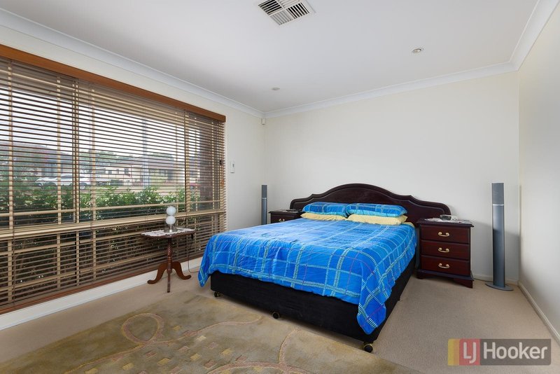 Photo - 33 Ashcroft Avenue, Casula NSW 2170 - Image 6