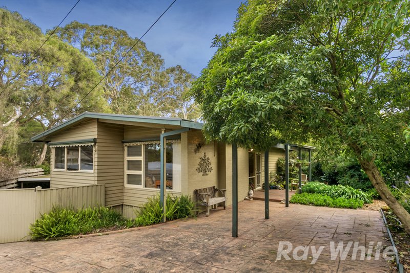 33 Aurisch Avenue, Glen Waverley VIC 3150