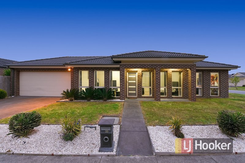 33 Aylmer Road, Lynbrook VIC 3975