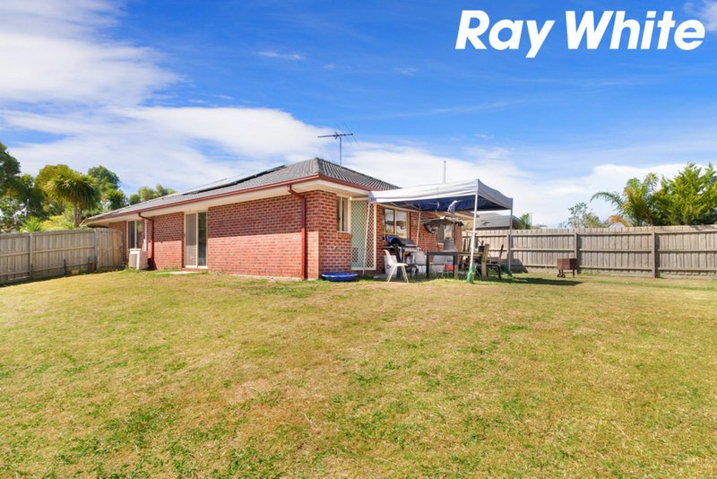 Photo - 33 Azalea Ave , Pakenham VIC 3810 - Image 12