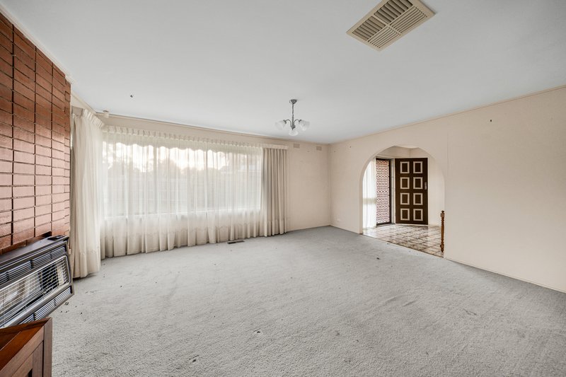 Photo - 33 Bakewell Street, Cranbourne VIC 3977 - Image 13