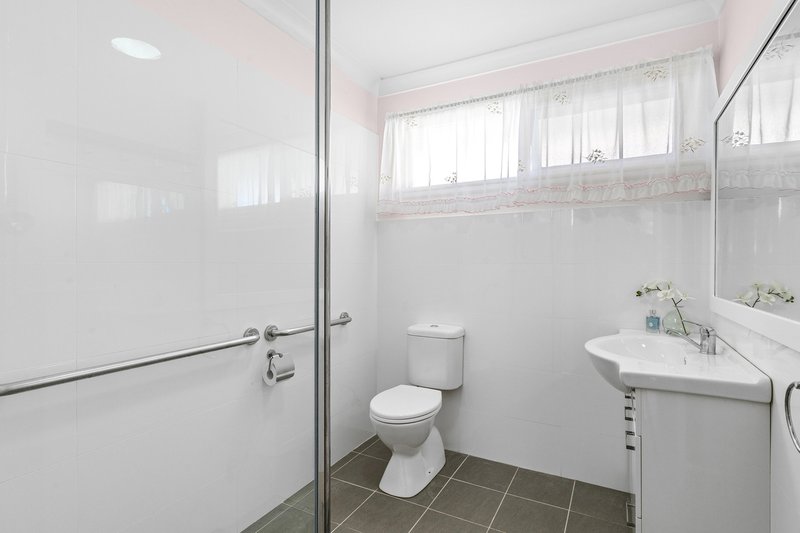 Photo - 33 Ballar Avenue, Gymea Bay NSW 2227 - Image 9