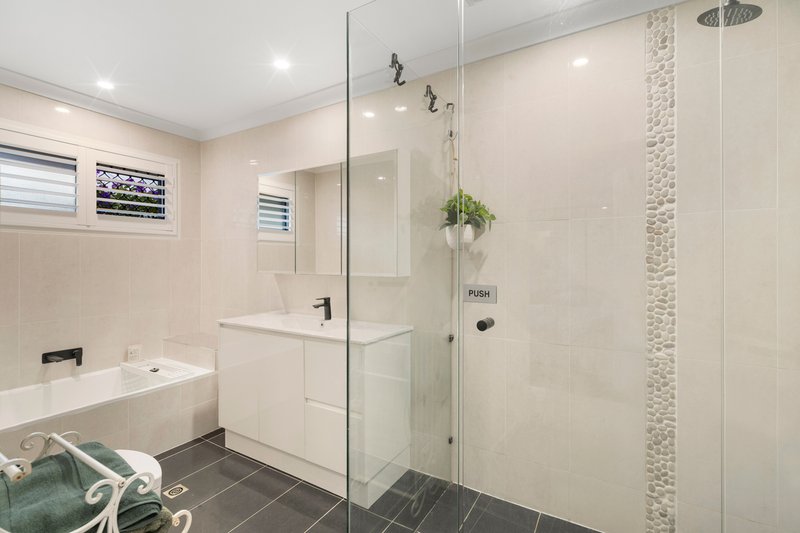Photo - 33 Bangalow Crescent, Raceview QLD 4305 - Image 19