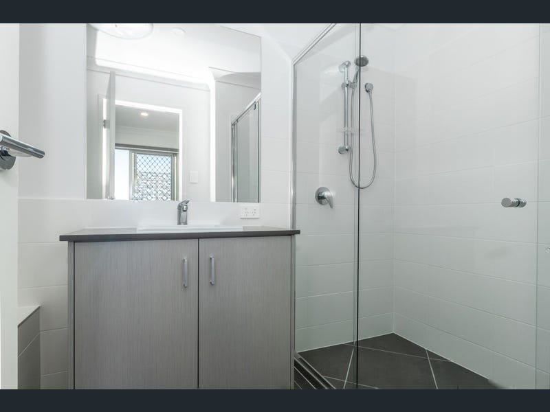 Photo - 33 Basalt Drive, Yarrabilba QLD 4207 - Image 10