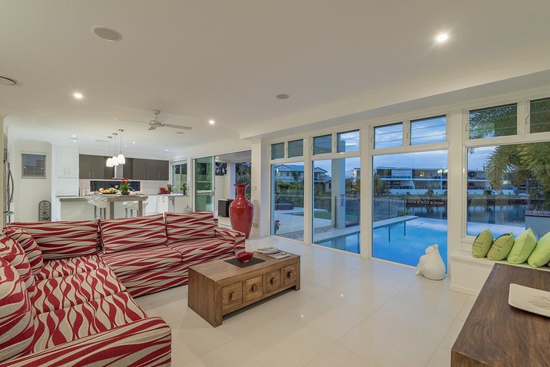 Photo - 33 Baywater Drive, Twin Waters QLD 4564 - Image 9