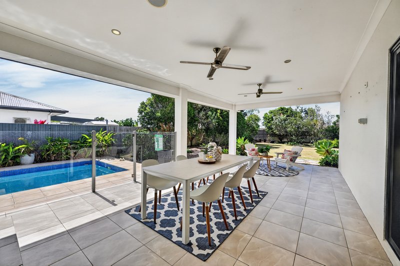 Photo - 33 Beach Oak Drive, Mount Low QLD 4818 - Image 2