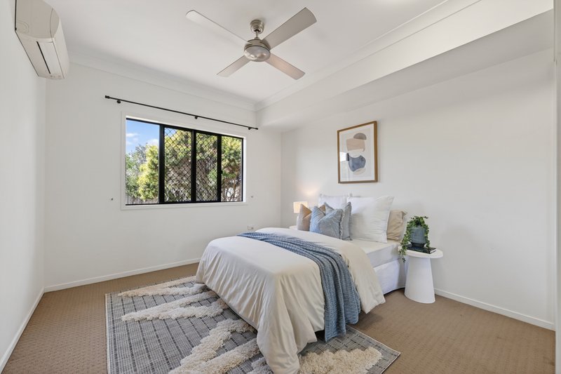 Photo - 33 Beach Oak Drive, Mount Low QLD 4818 - Image 14