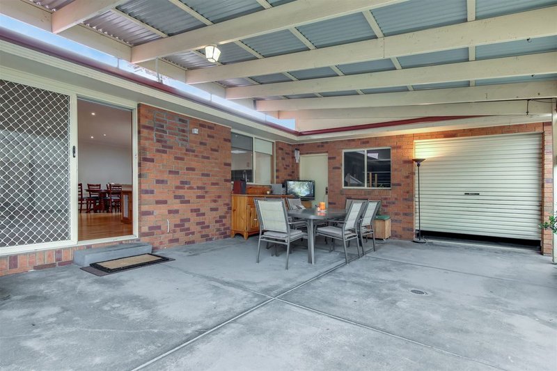 Photo - 33 Bellnore Drive, Norlane VIC 3214 - Image 12