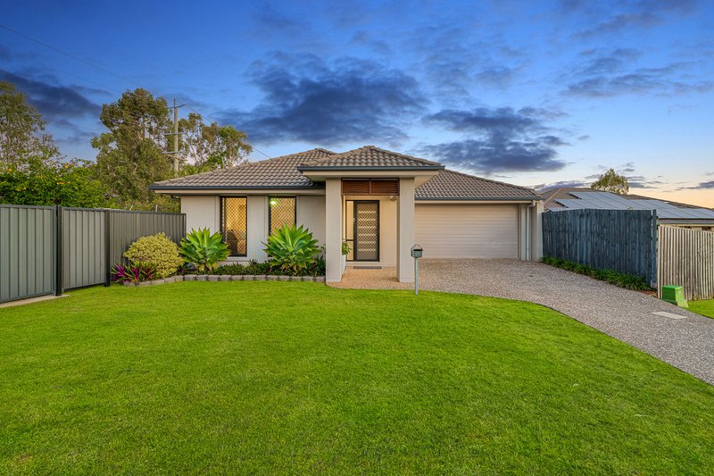 33 Bellthorpe Circuit, Kallangur QLD 4503