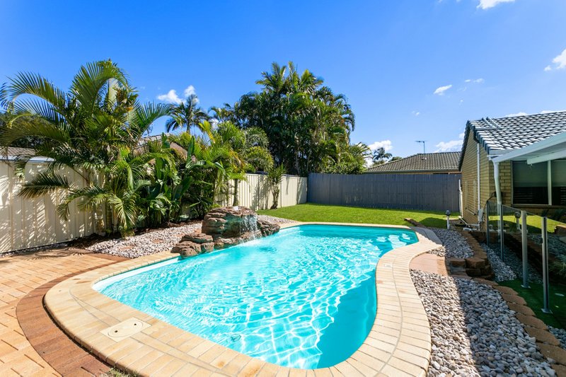 Photo - 33 Bermuda Avenue, Deception Bay QLD 4508 - Image 3