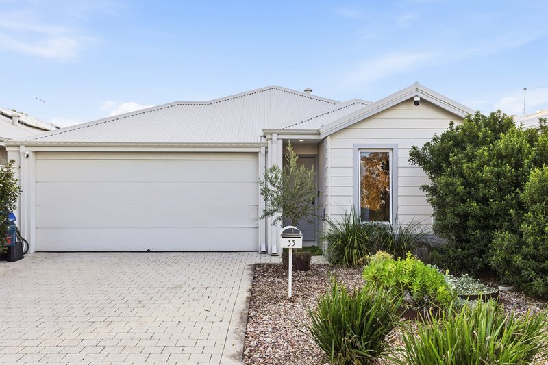 Photo - 33 Berryana Loop, Girrawheen WA 6064 - Image 2