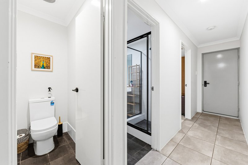 Photo - 33 Berryana Loop, Girrawheen WA 6064 - Image 22