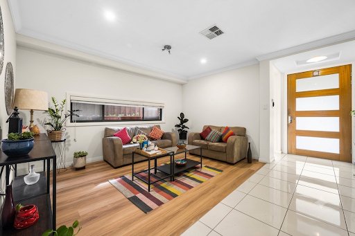 Photo - 33 Biddle Street, Moorebank NSW 2170 - Image 2