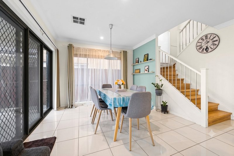 Photo - 33 Biddle Street, Moorebank NSW 2170 - Image 3