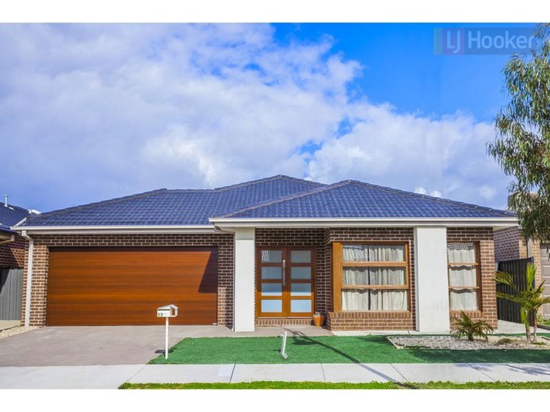 33 Biltmore Crescent, Roxburgh Park VIC 3064