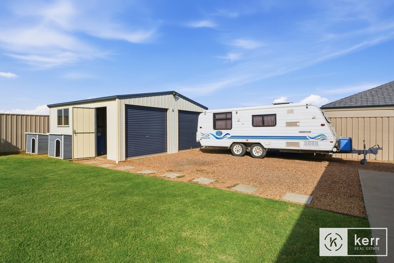 Photo - 33 Bisogni Drive, Cobram VIC 3644 - Image 13