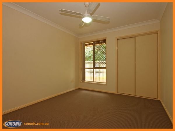 Photo - 33 Blatchford Drive, Murrumba Downs QLD 4503 - Image 13