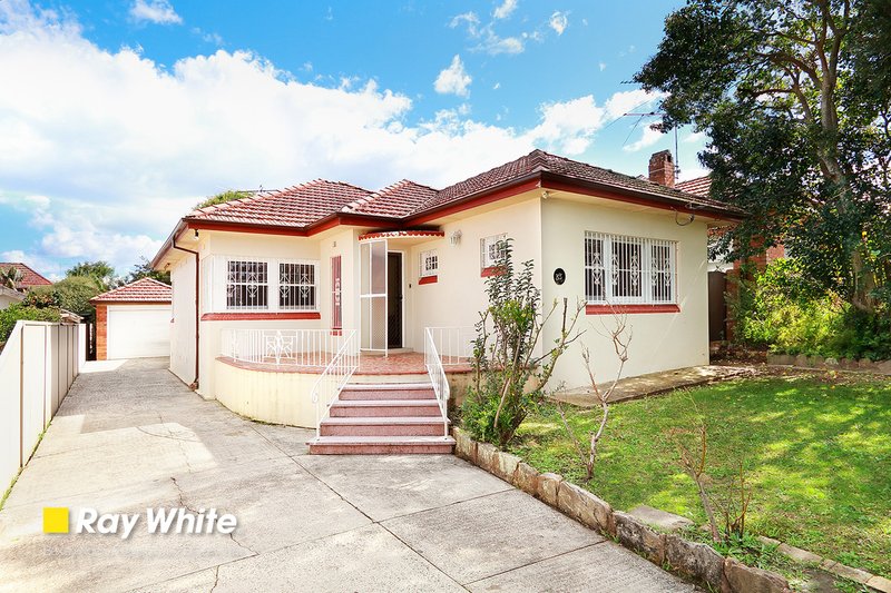 33 Bobadah Street, Kingsgrove NSW 2208