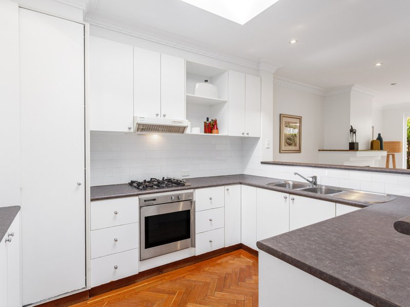 Photo - 33 Bon Accord Avenue, Bondi Junction NSW 2022 - Image 6