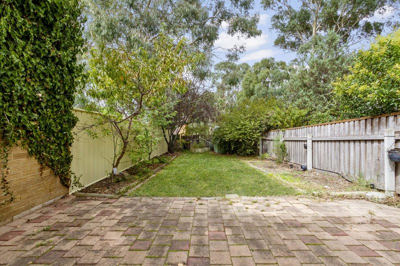 Photo - 33 Boult Place, Melba ACT 2615 - Image 4