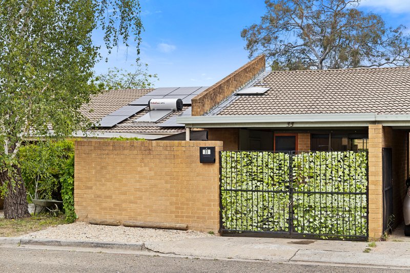 Photo - 33 Boult Place, Melba ACT 2615 - Image 3