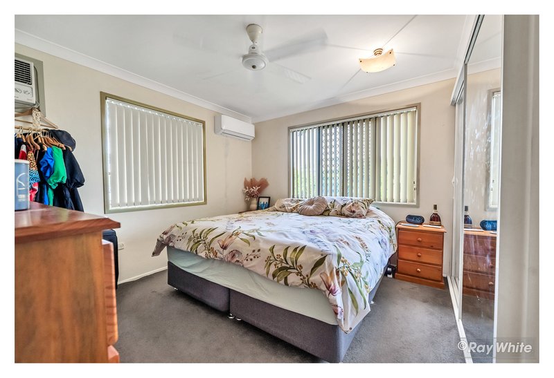 Photo - 33 Bramble Street, Norman Gardens QLD 4701 - Image 9