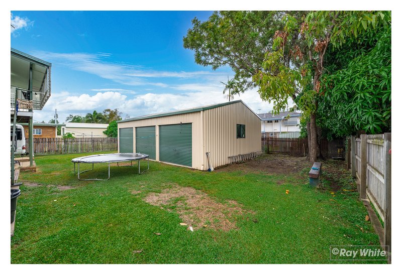 Photo - 33 Bramble Street, Norman Gardens QLD 4701 - Image 22