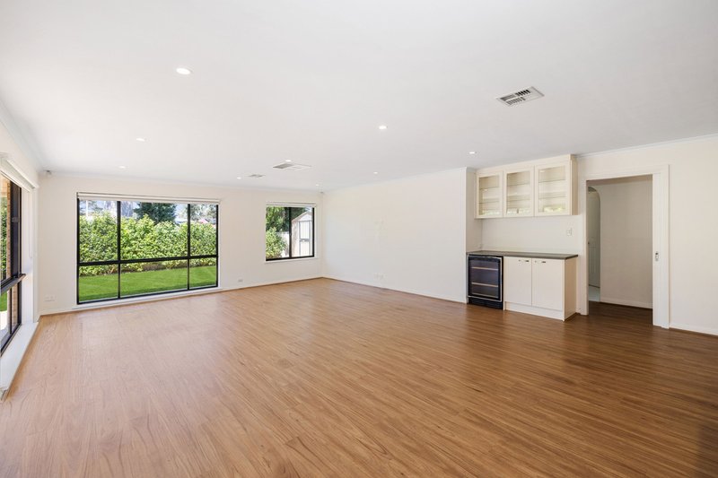 Photo - 33 Brecon Street, Windsor Gardens SA 5087 - Image 6