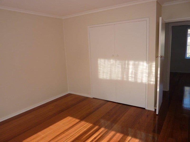 Photo - 3/3 Bride Avenue, Hampton Park VIC 3976 - Image 4