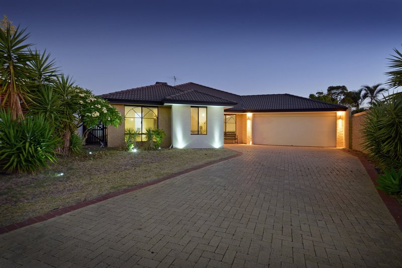 33 Brightlands Circuit, Carramar WA 6031