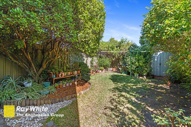 Photo - 33 Broadford Street, Bexley NSW 2207 - Image 2