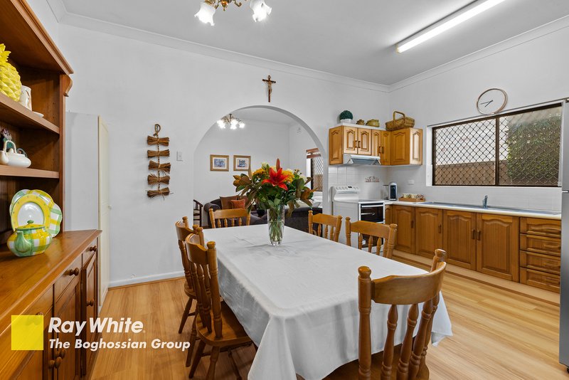 Photo - 33 Broadford Street, Bexley NSW 2207 - Image 4