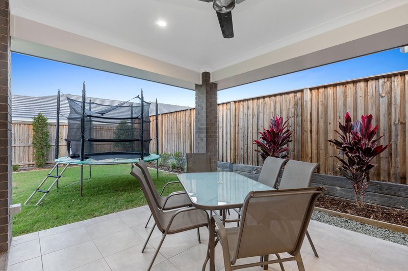 Photo - 33 Brockman Drive, Upper Kedron QLD 4055 - Image 5