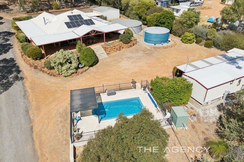 Photo - 33 Brompton Heights, Gidgegannup WA 6083 - Image 2