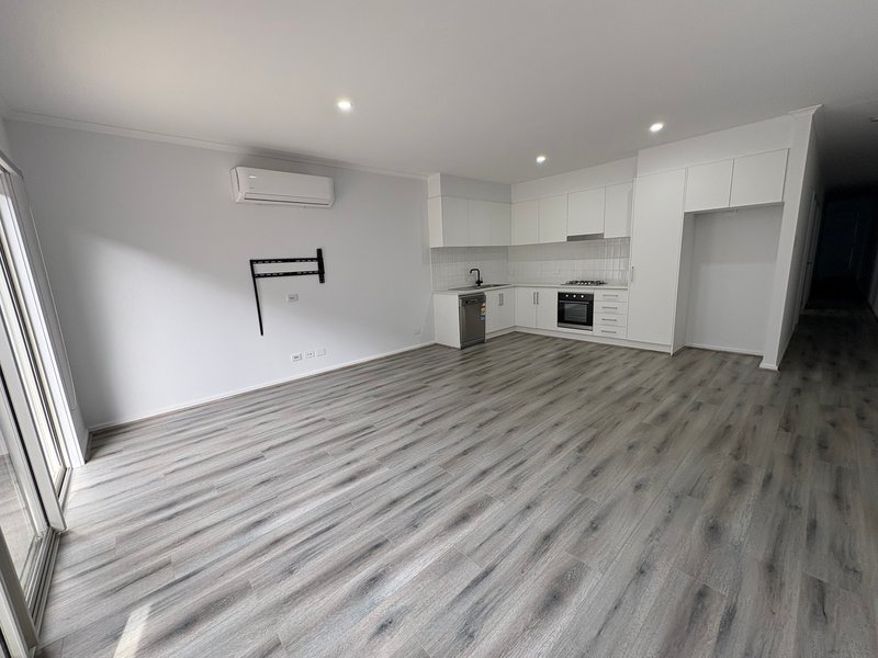 Photo - 33 Burford Street, Gawler East SA 5118 - Image 3