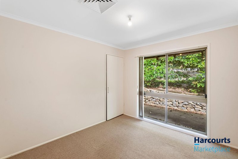 Photo - 33 Burrumbuck Street, Chapel Hill QLD 4069 - Image 8