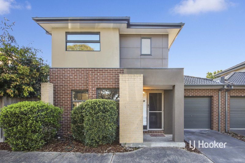 33 Burssi Circuit, Doreen VIC 3754