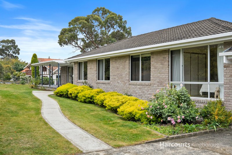 Photo - 33 Burwood Drive, Blackmans Bay TAS 7052 - Image 5