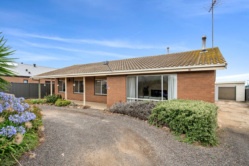 Photo - 33 Caddys Road, Lara VIC 3212 - Image 2