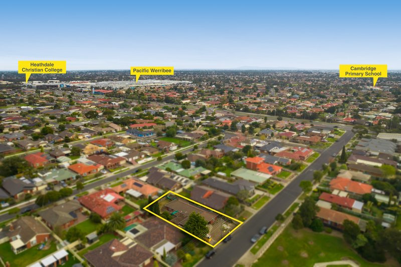 Photo - 33 Cameron Drive, Hoppers Crossing VIC 3029 - Image 14