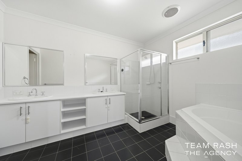 Photo - 33 Carbine Loop, Banksia Grove WA 6031 - Image 5