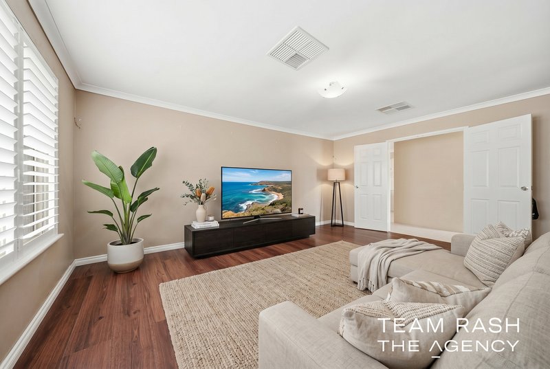 Photo - 33 Carbine Loop, Banksia Grove WA 6031 - Image 7
