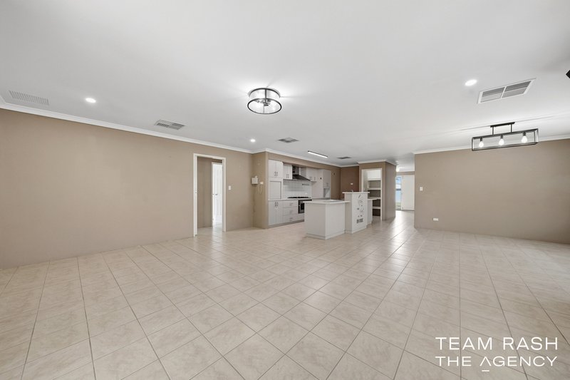 Photo - 33 Carbine Loop, Banksia Grove WA 6031 - Image 15