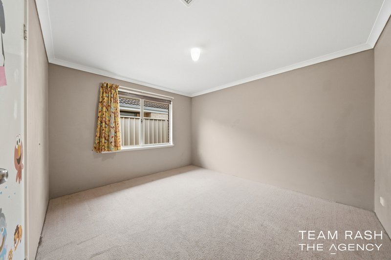 Photo - 33 Carbine Loop, Banksia Grove WA 6031 - Image 16